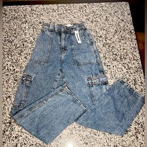 straight leg cargo jeans (never worn)